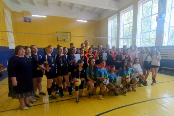 змагання з волейболу серед дівочих команд закладів фахової передвищої освіти