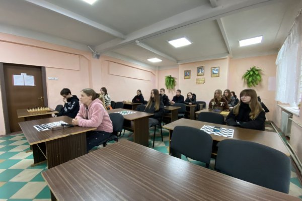 Першість коледжу з шашок і шахів
