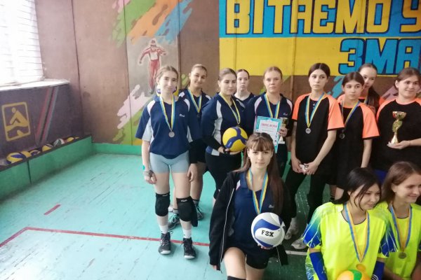 турнір з волейболу, присвячений пам`яті загиблих випускникі